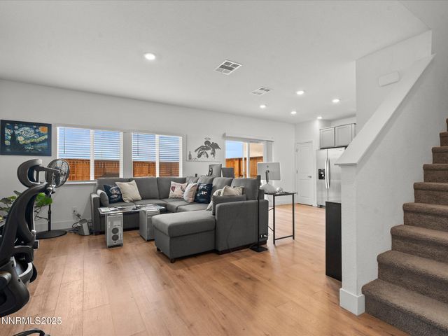 1976 Amazonite Drive, Sparks, NV 89436