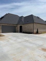 4604 Enclave Circle, Norman, OK 73072