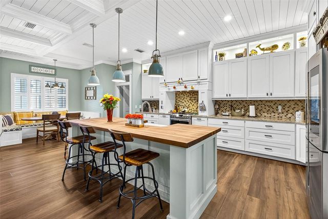 18051 HANCOCK BLUFF ROAD, Dade City, FL 33523