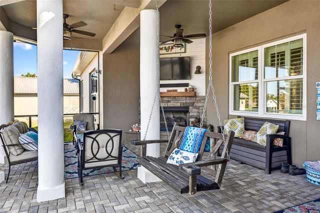 18051 HANCOCK BLUFF ROAD, Dade City, FL 33523