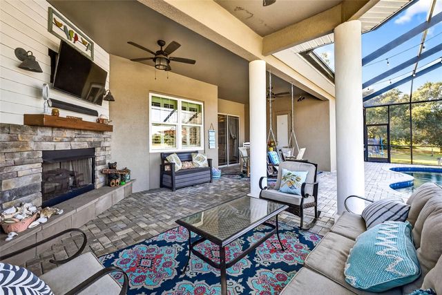 18051 HANCOCK BLUFF ROAD, Dade City, FL 33523