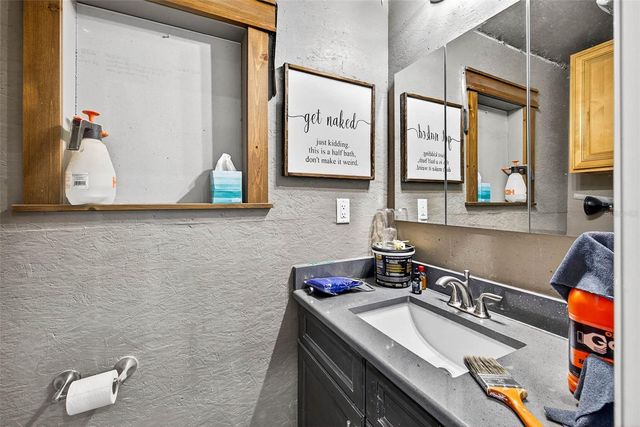 18051 HANCOCK BLUFF ROAD, Dade City, FL 33523