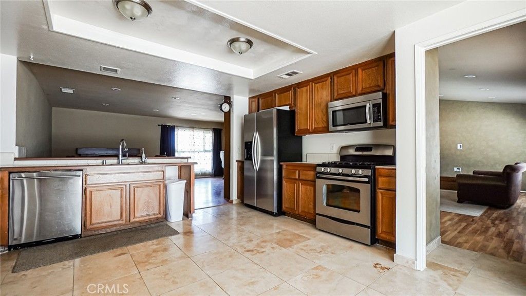 Image 14 of property listing at 18570 Halter Lane, Riverside, CA 92504