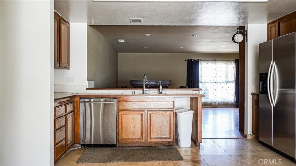 Image 15 of property listing at 18570 Halter Lane, Riverside, CA 92504