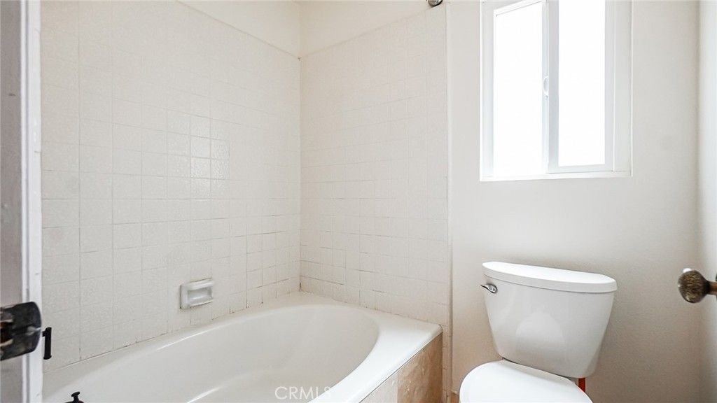 Image 22 of property listing at 18570 Halter Lane, Riverside, CA 92504