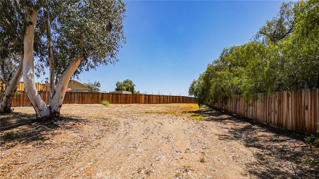Image 34 of property listing at 18570 Halter Lane, Riverside, CA 92504