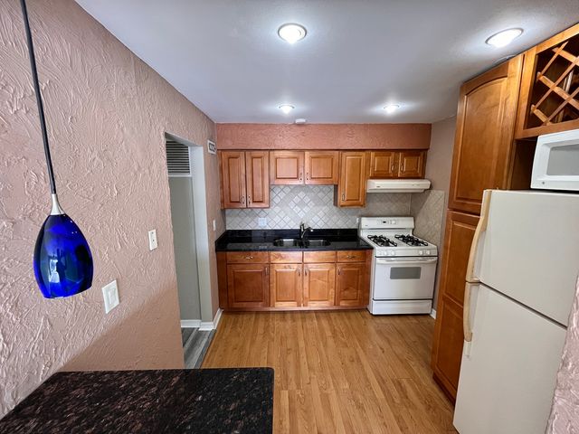 5000 Carriageway Drive 305, Rolling Meadows, IL 60008