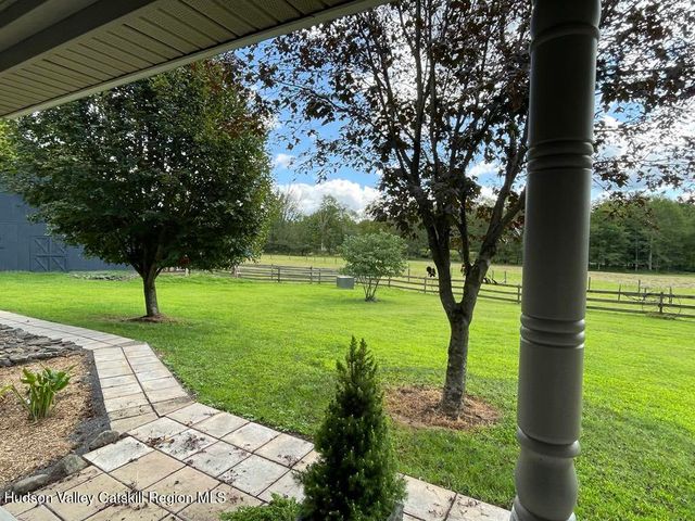 18 Jomar Lane, Olivebridge, NY 12461