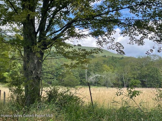 18 Jomar Lane, Olivebridge, NY 12461