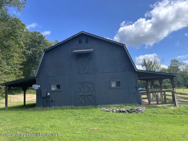 18 Jomar Lane, Olivebridge, NY 12461