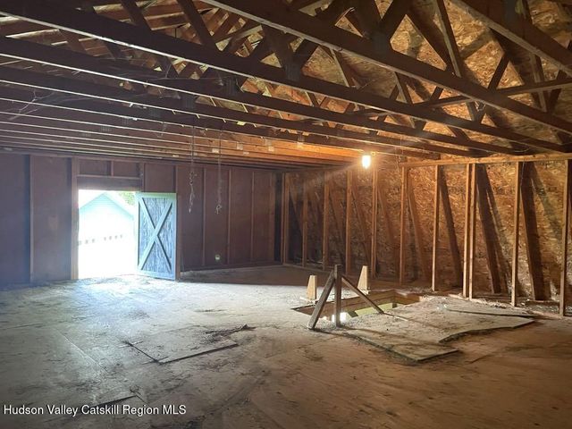 18 Jomar Lane, Olivebridge, NY 12461