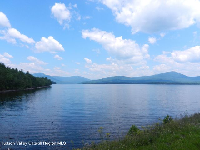 18 Jomar Lane, Olivebridge, NY 12461