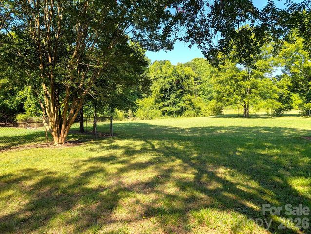 9207 Elgin Drive, Charlotte, NC 28214