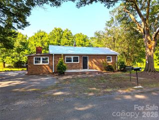 9207 Elgin Drive, Charlotte, NC 28214