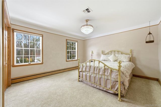 15 Stacy Drive, Port Jefferson Station, NY 11776