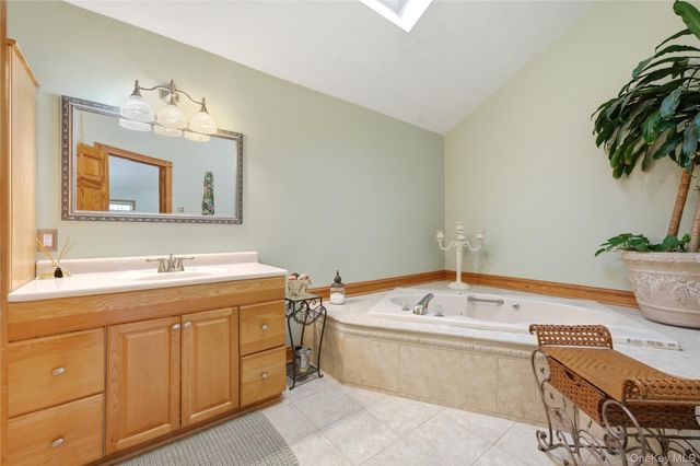 15 Stacy Drive, Port Jefferson Station, NY 11776