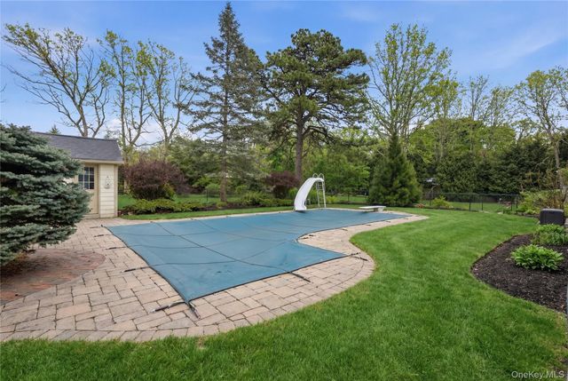 15 Stacy Drive, Port Jefferson Station, NY 11776