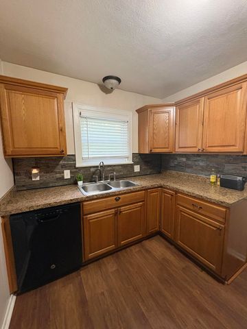 2339 Camden Avenue SW, Wyoming, MI 49519