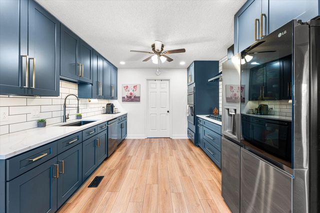 2151 Berkshire Ln, Murfreesboro, TN 37129