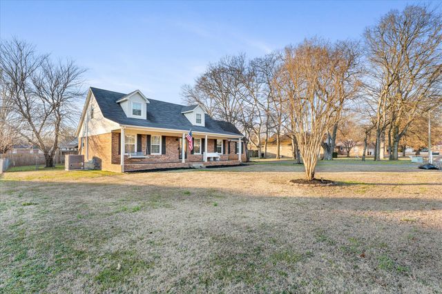 2151 Berkshire Ln, Murfreesboro, TN 37129