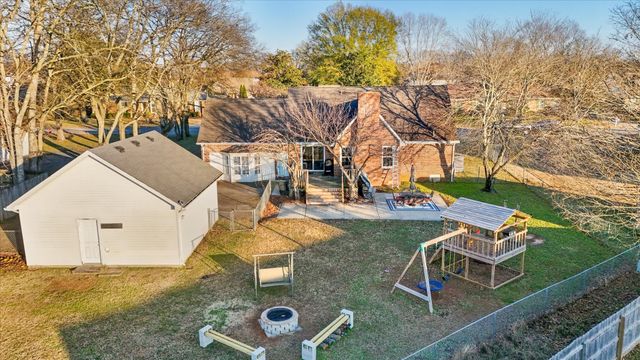 2151 Berkshire Ln, Murfreesboro, TN 37129