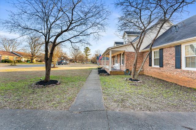 2151 Berkshire Ln, Murfreesboro, TN 37129