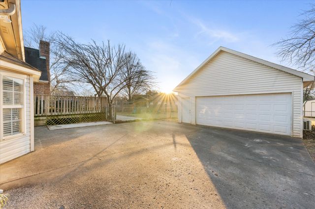 2151 Berkshire Ln, Murfreesboro, TN 37129