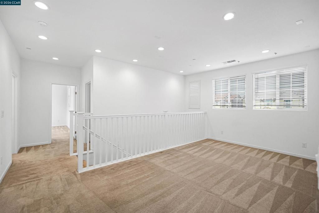 Image 32 of property listing at 531 Lavender Dr, Vacaville, CA 95687