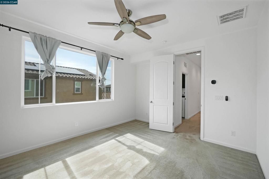 Image 35 of property listing at 531 Lavender Dr, Vacaville, CA 95687