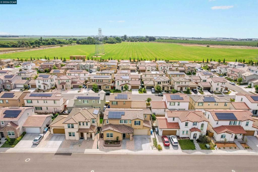 Image 57 of property listing at 531 Lavender Dr, Vacaville, CA 95687