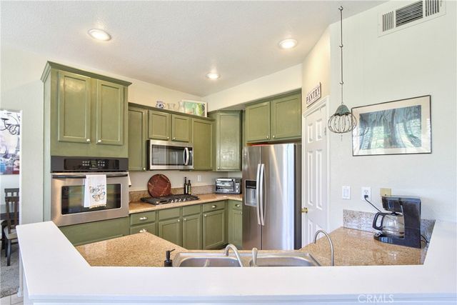 42015 Dahlia, Temecula, CA 92591