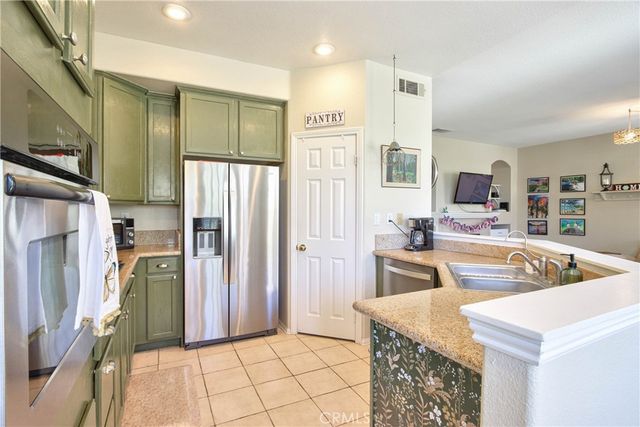 42015 Dahlia, Temecula, CA 92591