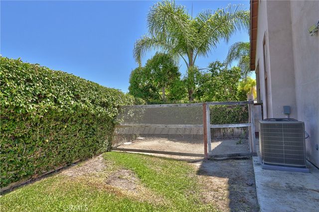 42015 Dahlia, Temecula, CA 92591