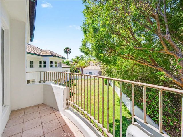 3907 Peartree, Calabasas, CA 91302