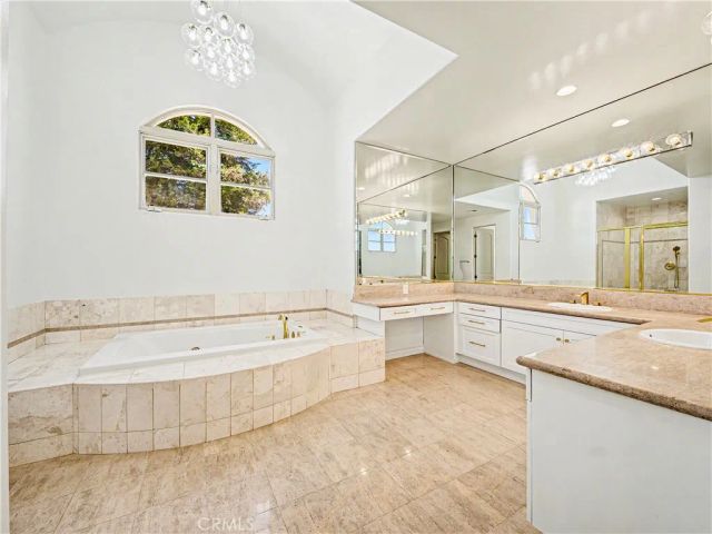 3907 Peartree, Calabasas, CA 91302