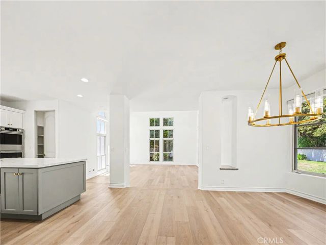 3907 Peartree, Calabasas, CA 91302