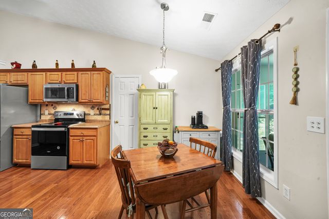 3319 Mcever Park Circle, Acworth, GA 30101