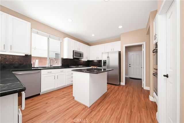 45277 Chateau Court, Temecula, CA 92592