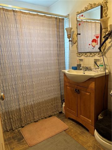 421-423 Georgetown Road, Cecil, PA 15055