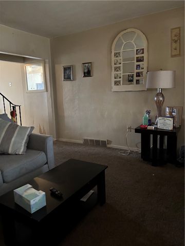 421-423 Georgetown Road, Cecil, PA 15055