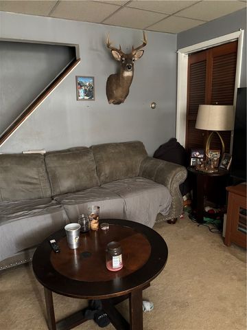 421-423 Georgetown Road, Cecil, PA 15055