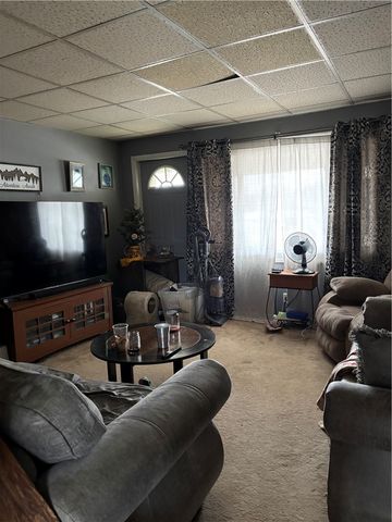 421-423 Georgetown Road, Cecil, PA 15055