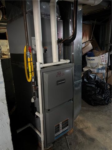 421-423 Georgetown Road, Cecil, PA 15055