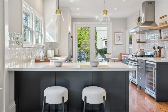 382 50Th St, Oakland, CA 94609