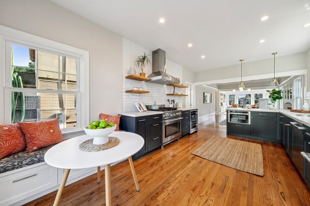 382 50Th St, Oakland, CA 94609