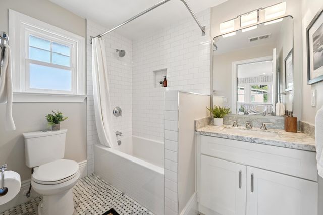 382 50Th St, Oakland, CA 94609