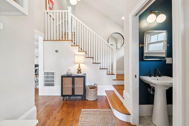 382 50Th St, Oakland, CA 94609