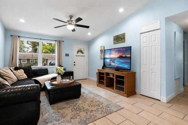 3042 HANNA COURT, Palm Harbor, FL 34684