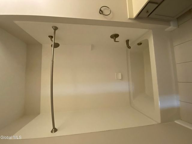 2 West Avenue 201, Saratoga Springs, NY 12866