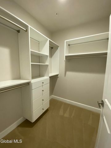 2 West Avenue 201, Saratoga Springs, NY 12866